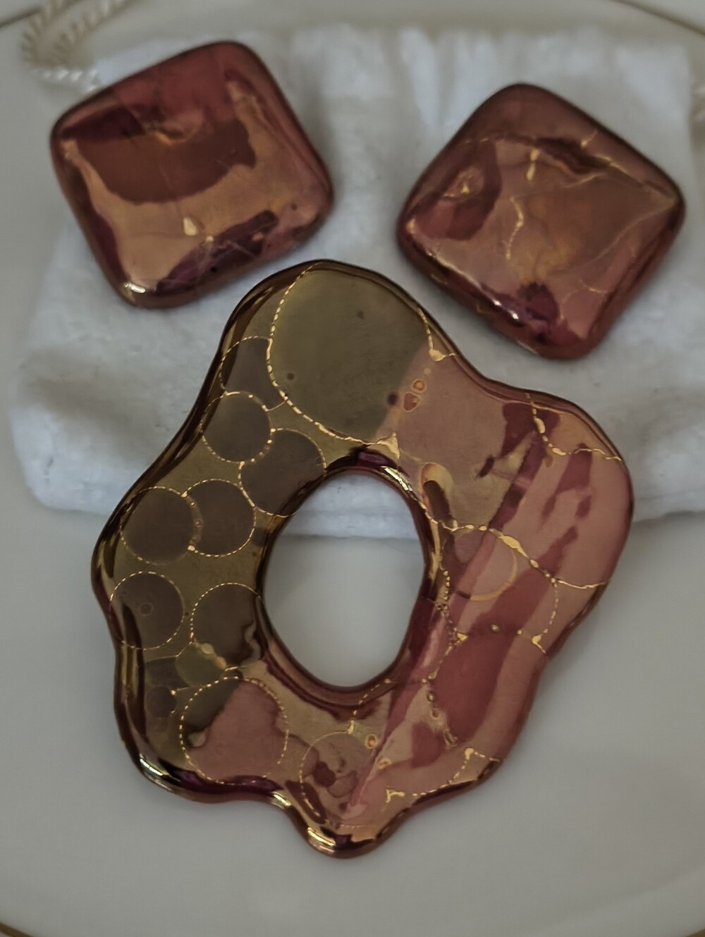 Vtg MCM Glazed Ceramic Jewelry Set Brooch Pierced Earrings Bronze,Copper, Sienna